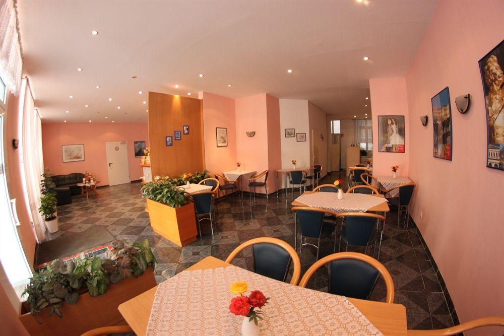 Hotel Pension Arpi Viyana Dış mekan fotoğraf